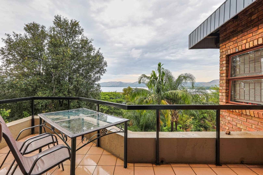 4 Bedroom Property for Sale in Hartbeespoort North West